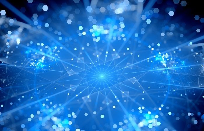 How is Data Hub Different From Data Lake?