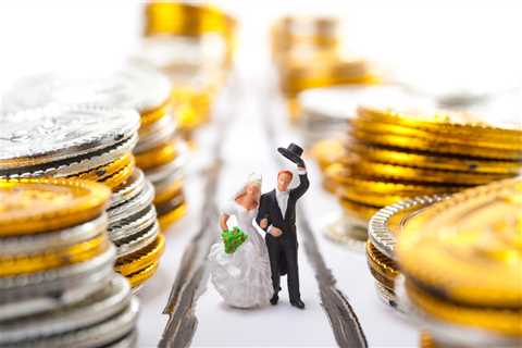 How to Manage Finances in a Marriage