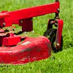 Top Home Selling Tips: How Regular Yard Cutting Can Make Your Pembroke Pines Listing Stand Out