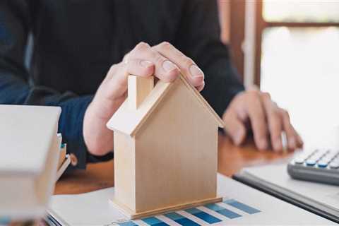 Foreclosure Investing and the Services That Help Facilitate Property Changes